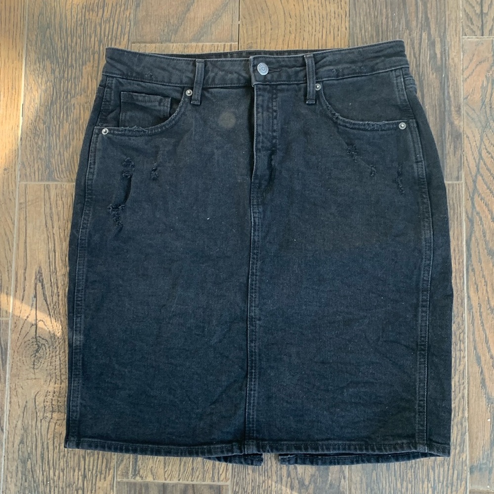 Old Navy black denim skirt